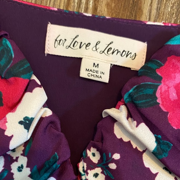 Floral Print V-Neck Crop Top - Picture 6 of 7